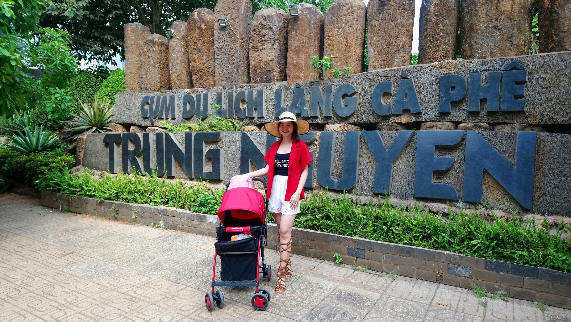 Làng Cafe Trung Nguyên